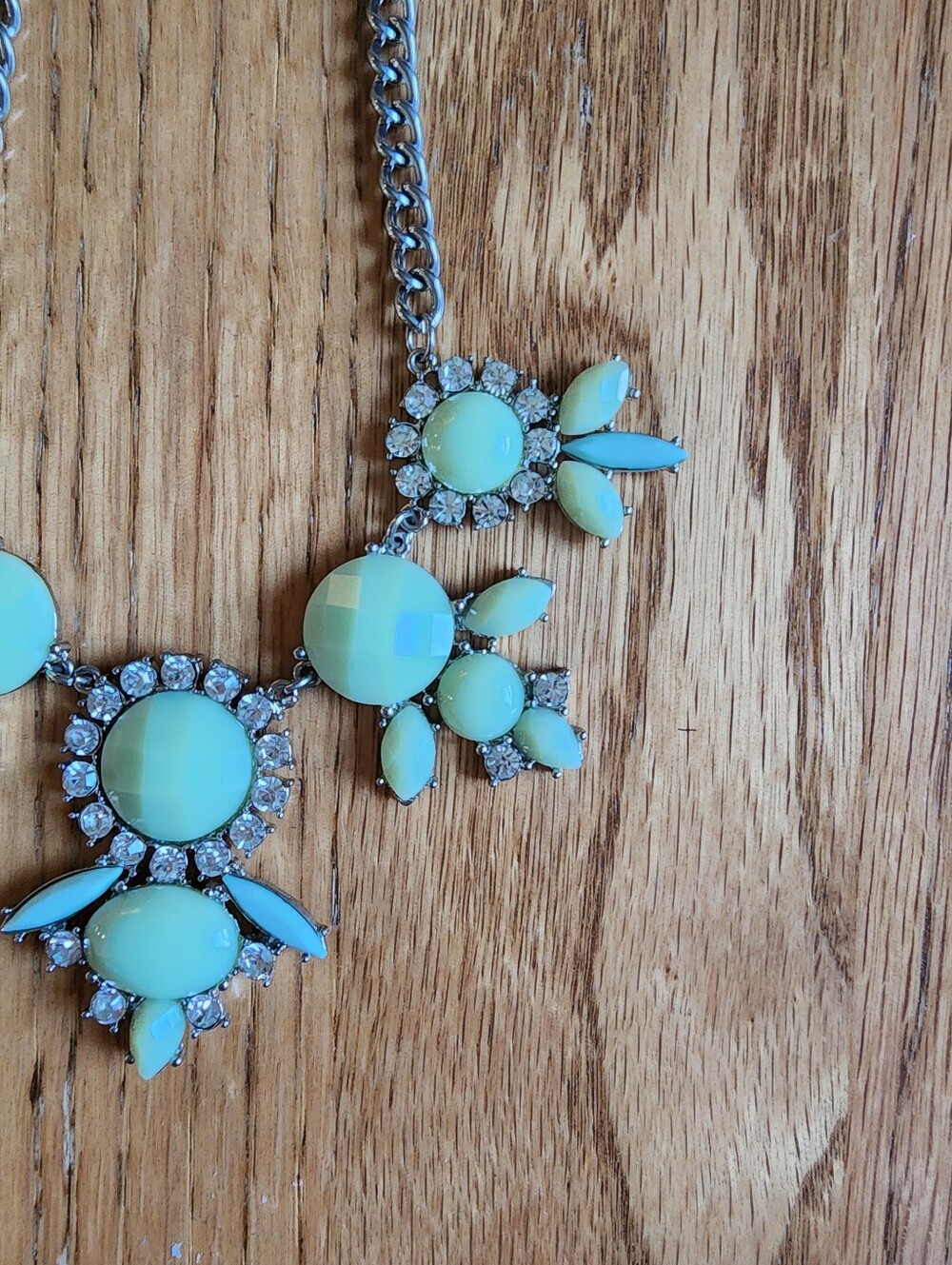 No Brand Silver Embellished Costume Jewelry Statement Necklace - Picture 5 of 7